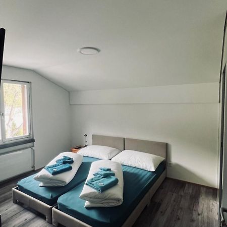 Hotel Pez Ault Disentis Exteriör bild