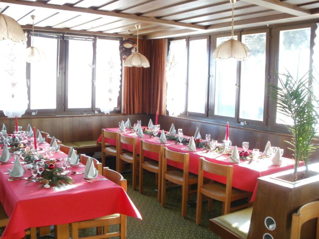 Hotel Pez Ault Disentis Exteriör bild