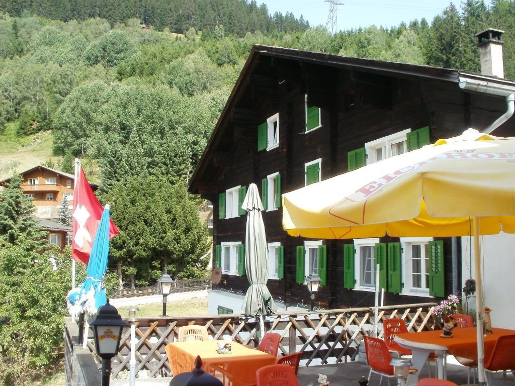 Hotel Pez Ault Disentis Exteriör bild
