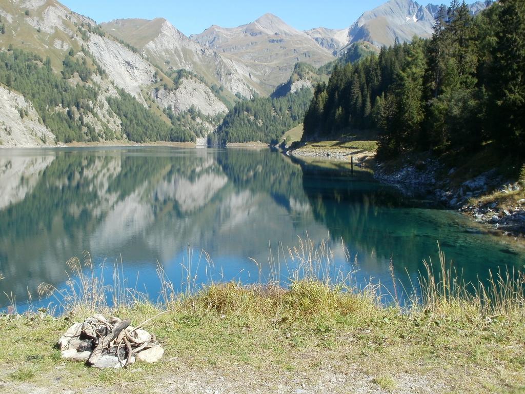 Hotel Pez Ault Disentis Exteriör bild