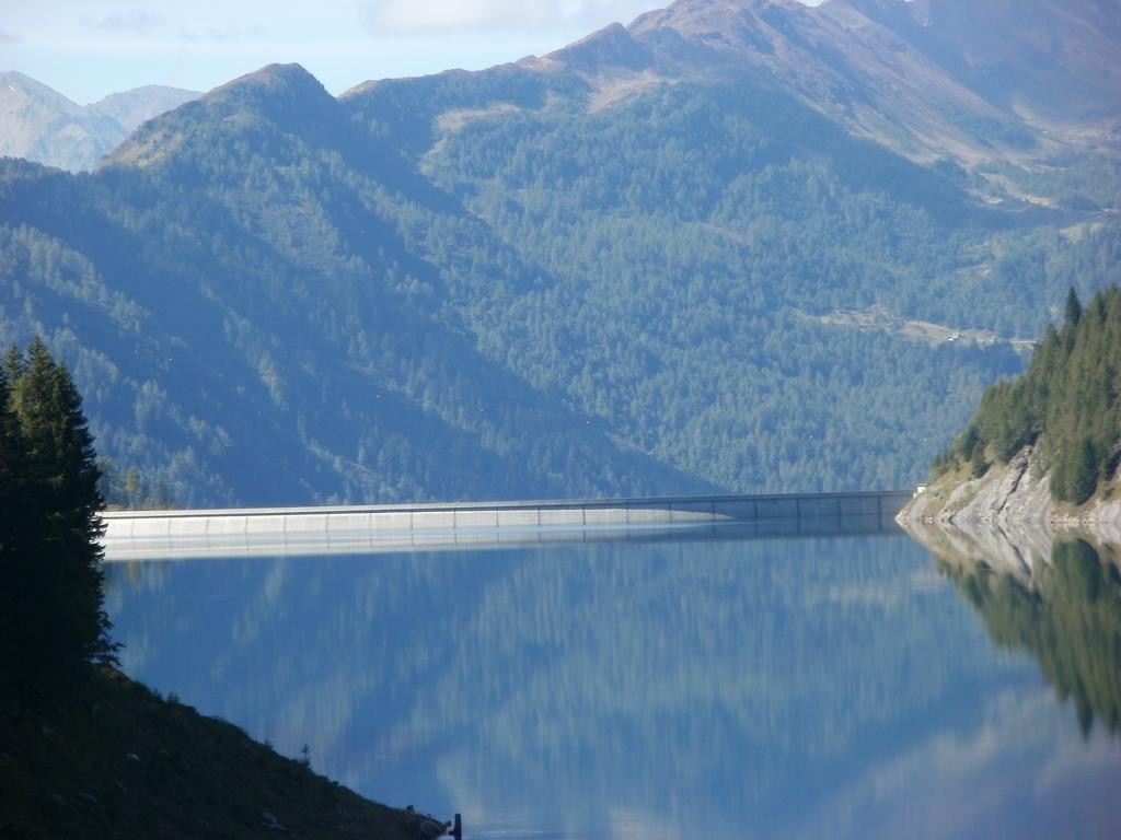 Hotel Pez Ault Disentis Exteriör bild