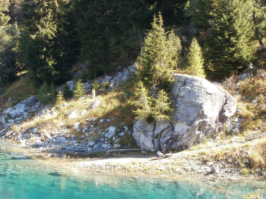 Hotel Pez Ault Disentis Exteriör bild