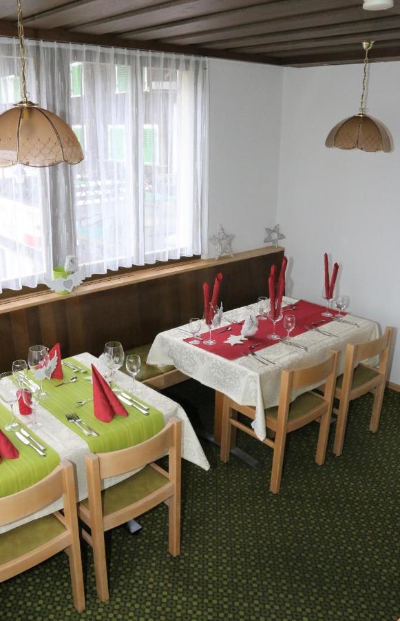 Hotel Pez Ault Disentis Exteriör bild