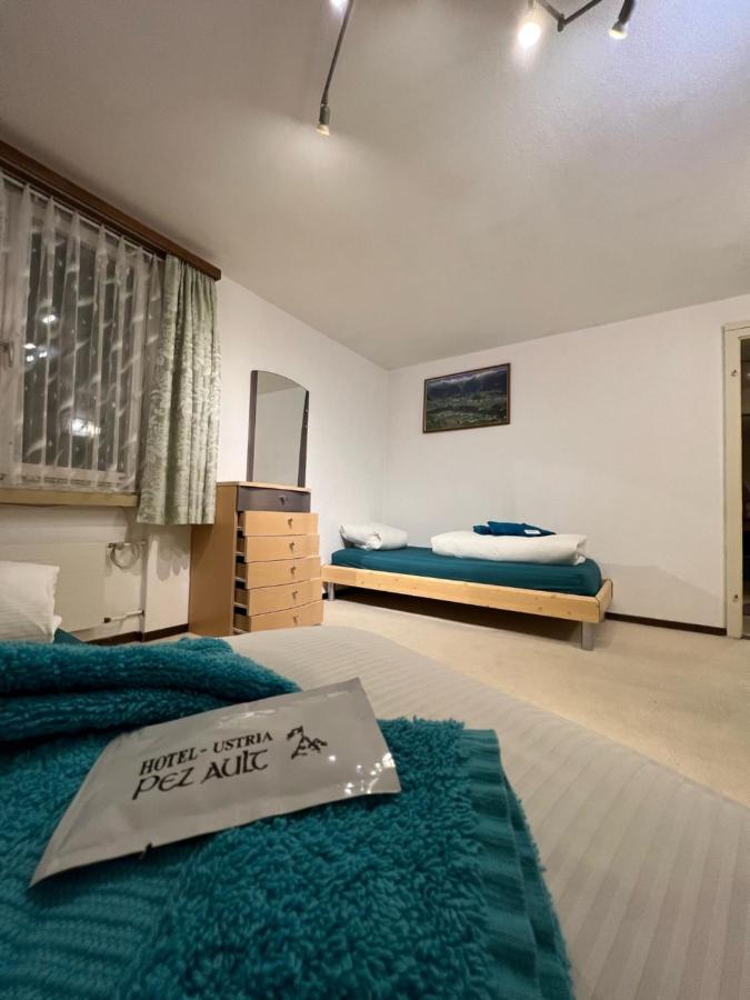 Hotel Pez Ault Disentis Exteriör bild