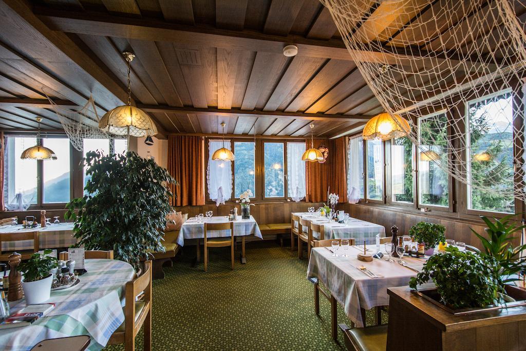 Hotel Pez Ault Disentis Exteriör bild